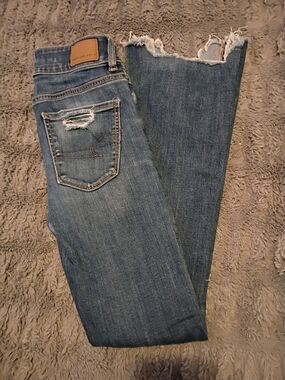 American Eagle Blue Super Stretch Denim Jeans with Button Fly Size